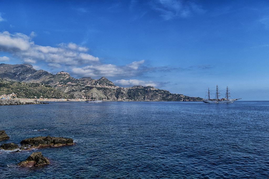 Charming Place Taormina Luaran gambar